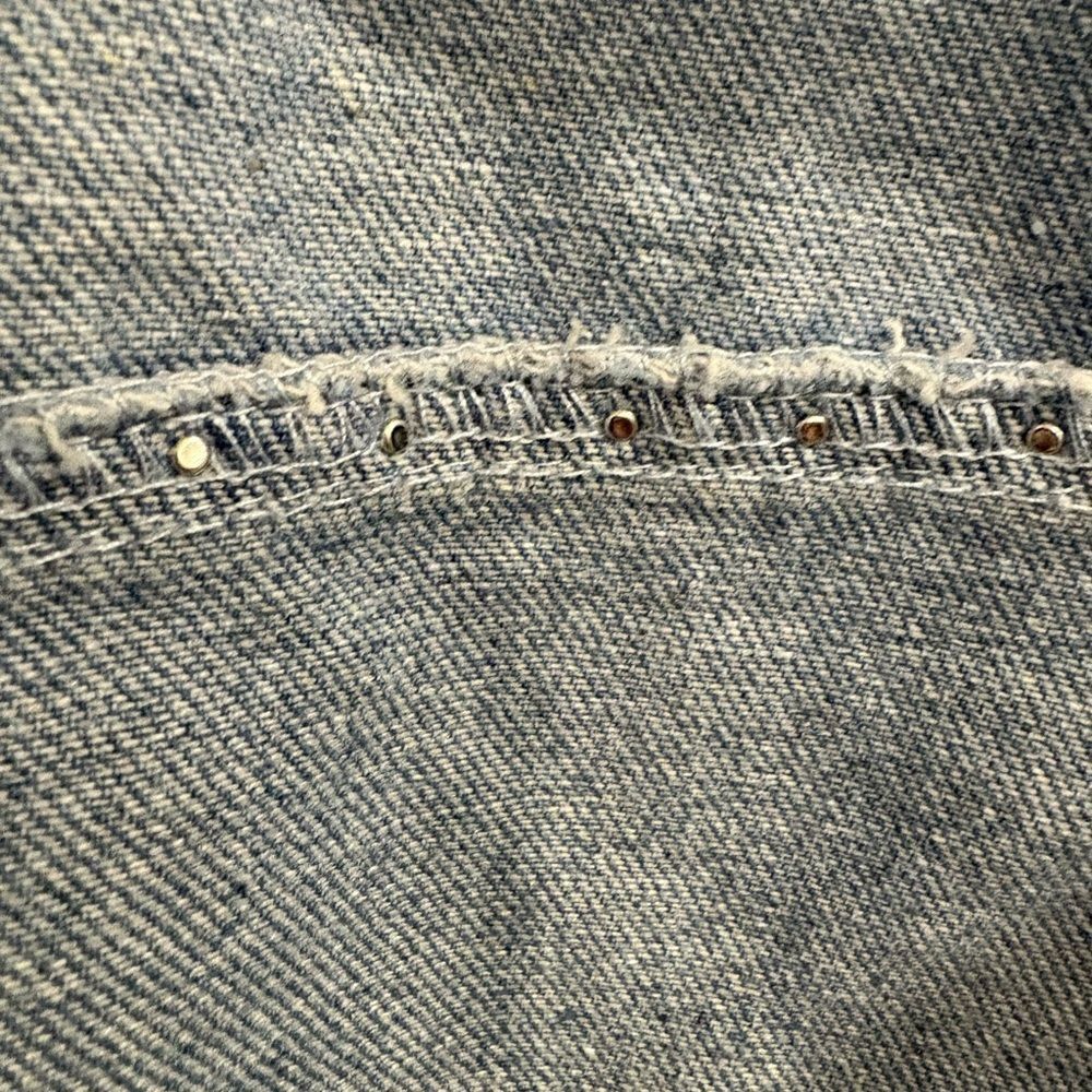 Elegant Pearl Embellished Denim Classic Jacket - Picture 7 of 15